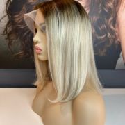 HOLLY – BLONDE ROOTED BOB WIG