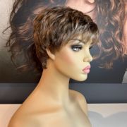 YASMIN – CROPPED WIG WITH MEDIUM BROWN TONES