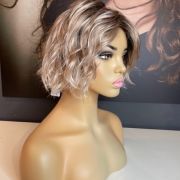 EVE – SILVER BLONDE WAVY BOB WIG