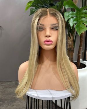 SOPHIA – BLONDE BALAYAGE WIG