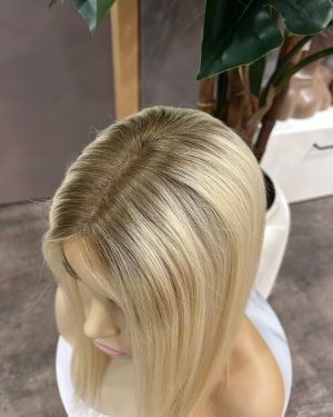 LIGHT BLONDE MONO TOPPER WITH ROOT – 5×6.5 – CHLOE