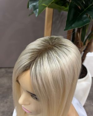 PLATINUM BLONDE MONO TOPPER WITH ROOT – 5×6.5 – KIM